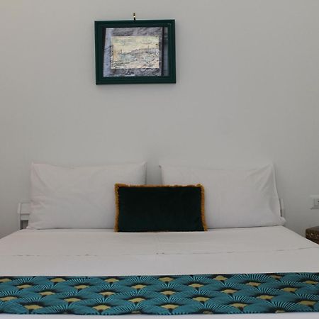 Apartament Dimora Scarpa Bari Zewnętrze zdjęcie